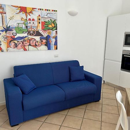 סנטו סטפאנו די קמאסטרה The Palace B&B And Apartments מראה חיצוני תמונה