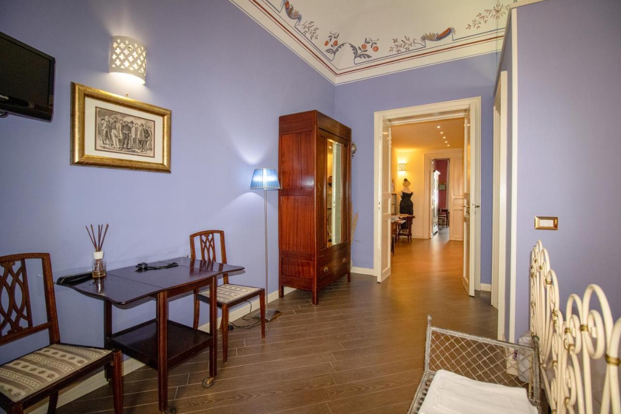 סנטו סטפאנו די קמאסטרה The Palace B&B And Apartments מראה חיצוני תמונה