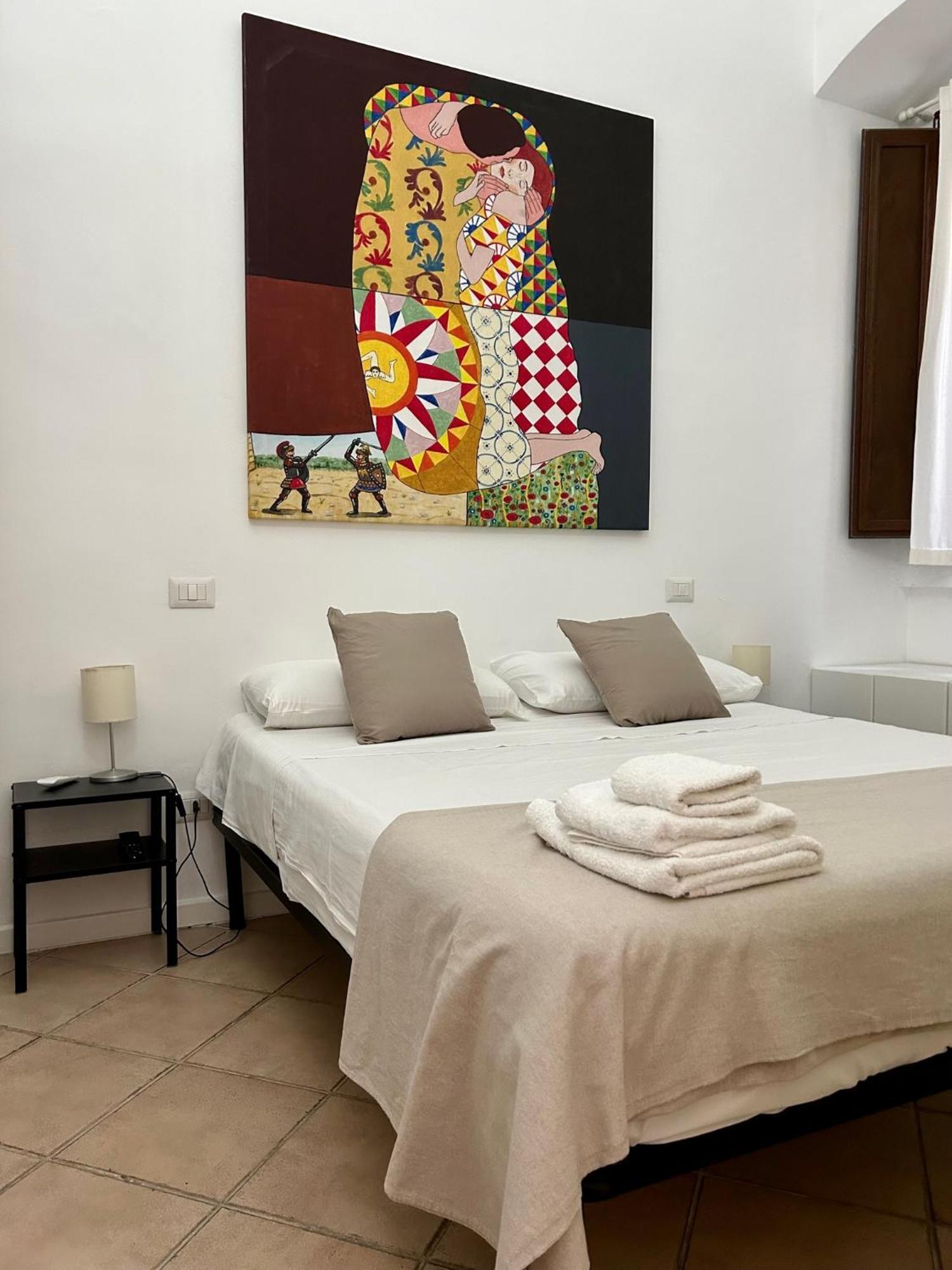 סנטו סטפאנו די קמאסטרה The Palace B&B And Apartments מראה חיצוני תמונה