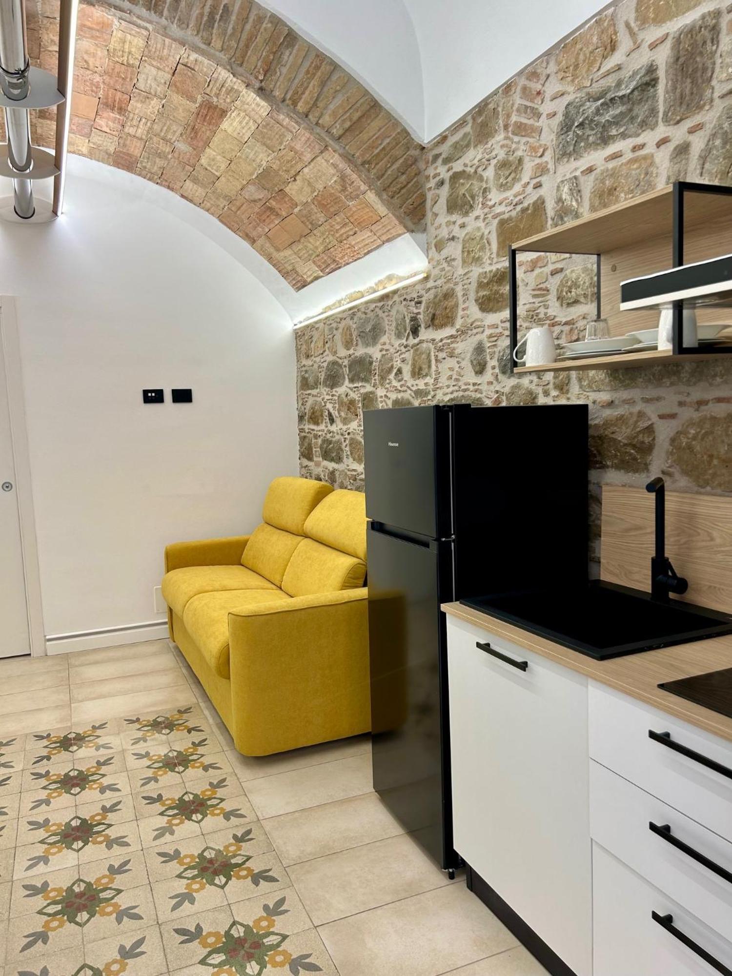 סנטו סטפאנו די קמאסטרה The Palace B&B And Apartments מראה חיצוני תמונה